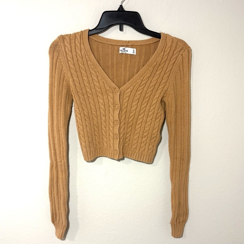 Hollister Tan Cable Knit Cropped Cardigan – Size XS